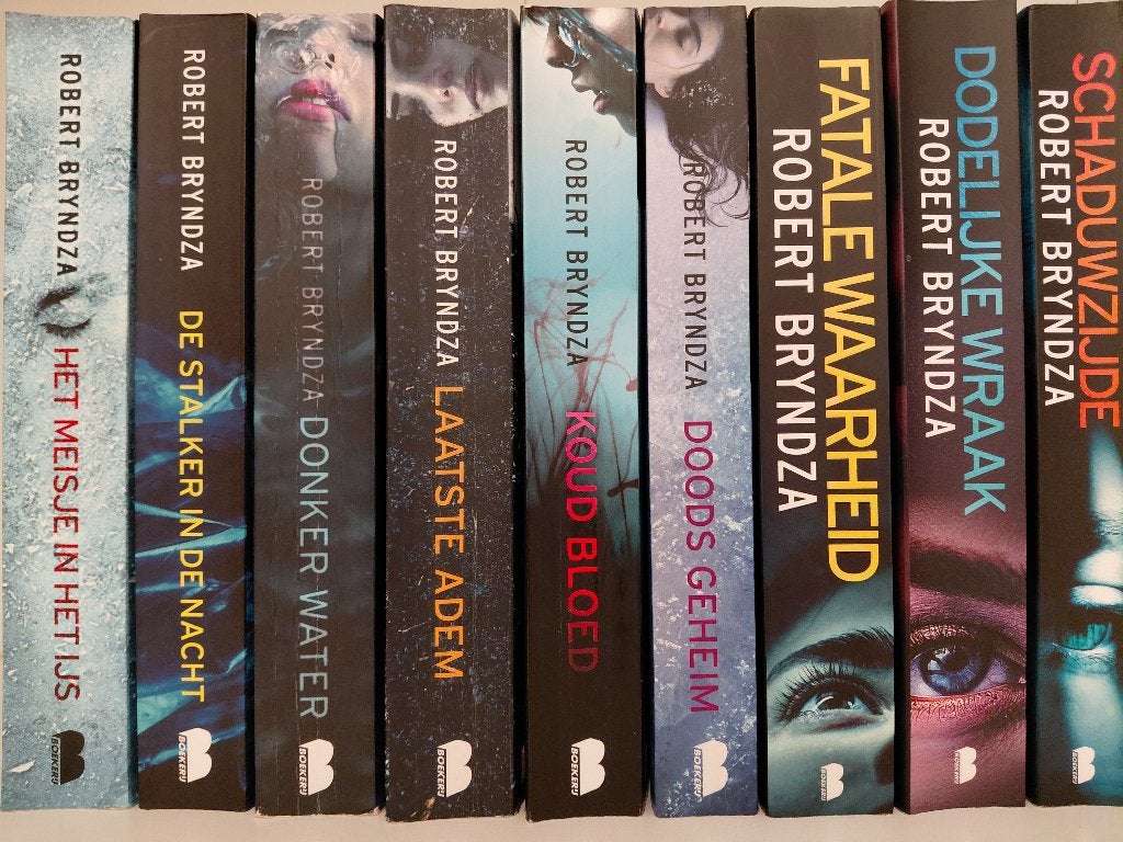 Robert Bryndza, Erika Foster serie, diverse titels, Boeken, Ophalen of Verzenden, Zo goed als nieuw