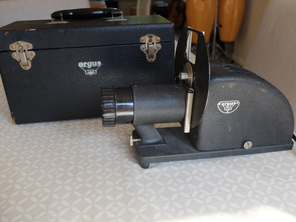 Projecteur à diapositives ARGUS U.S.A. (fonctionne), Ophalen of Verzenden, 1940 tot 1960, Projector