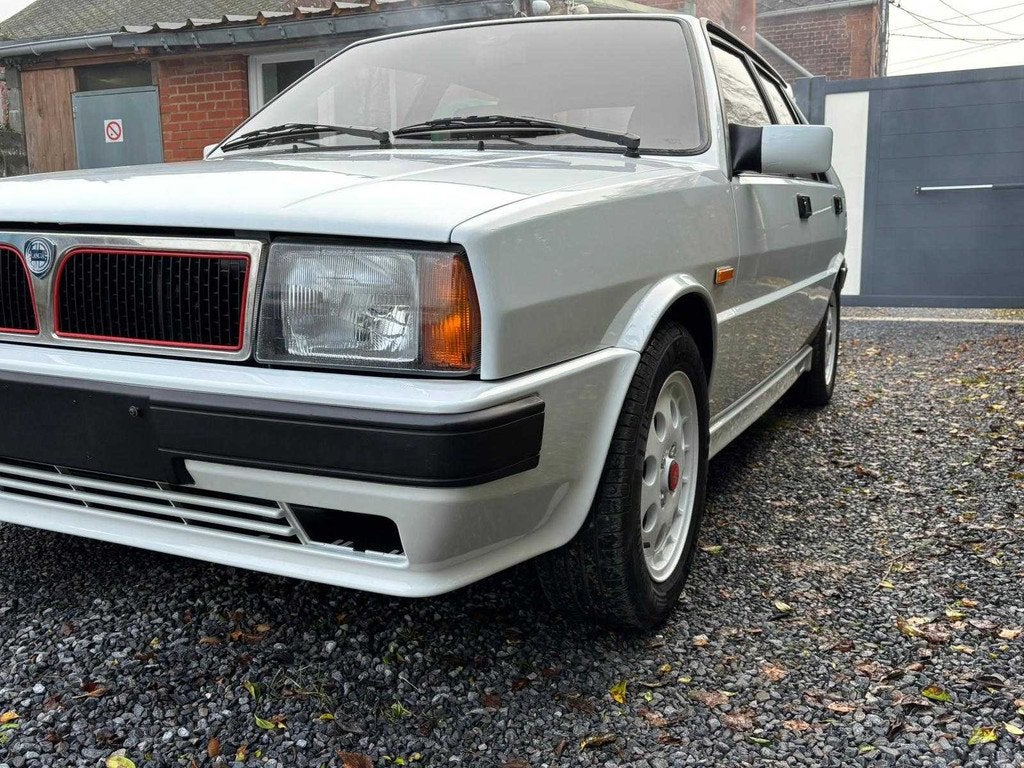 Lancia Delta 1.6i Turbo HF 140 ch voiture classique, Autos, Achat, Entreprise, Boîte manuelle, Autre carrosserie