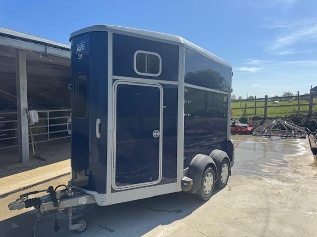 Van Ifor williams, Animaux & Accessoires, Chevaux & Poneys | Semi-remorques & Remorques, Enlèvement, Utilisé, Aluminium, Remorque 2 chevaux