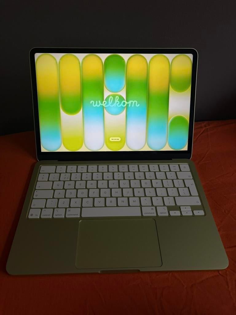 13-inch MacBook Neo - Citrus, 256 GB, Qwerty, Comme neuf, MacBook