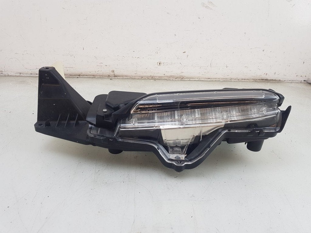FEU DE JOUR GAUCHE Yaris Cross (PB1 / PJ1) (|814400D170|), Utilisé, Toyota
