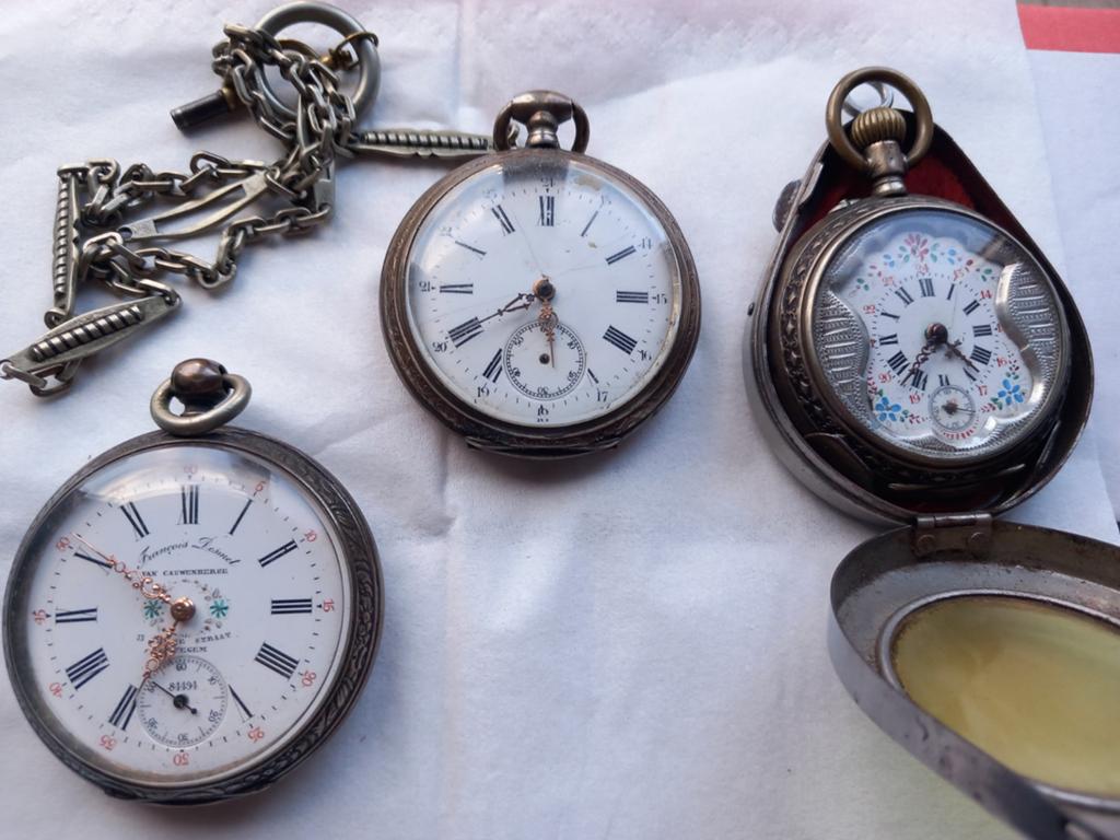 3 antieke zakhorloges zilver 1 uit Zottegem Sottegem, Ophalen, Zilver