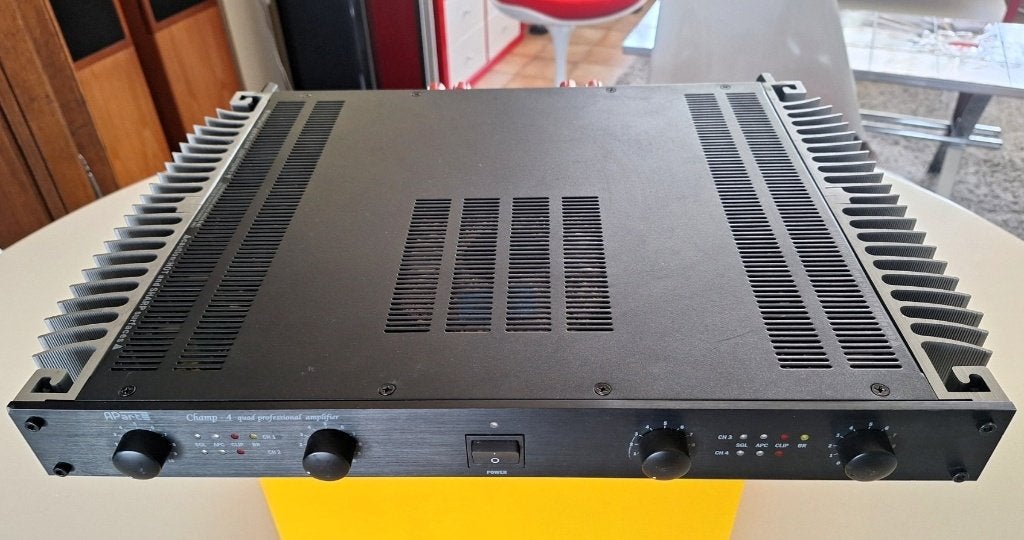 Apart Champ 4 eindversterker in topstaat, Ophalen of Verzenden, Zo goed als nieuw, Minder dan 500 watt, Overige typen