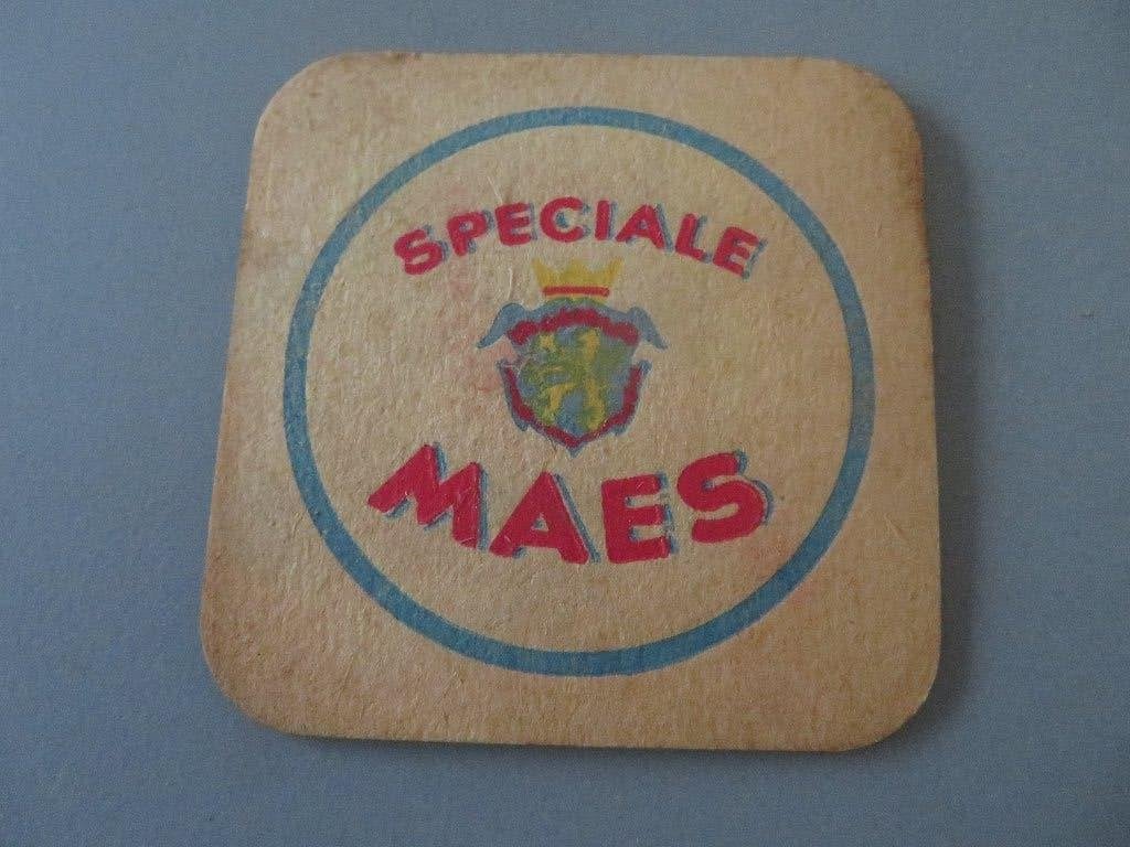 bierviltje Speciale Maes Br. Alken Rare rood rond leeuw, Ophalen of Verzenden, Zo goed als nieuw, Viltje(s), Overige merken