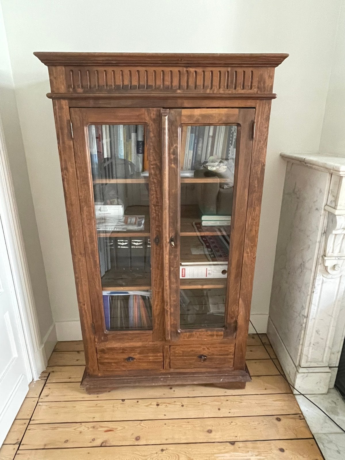 Antike vitrine kast met glazen deuren, Antiek en Kunst, Ophalen