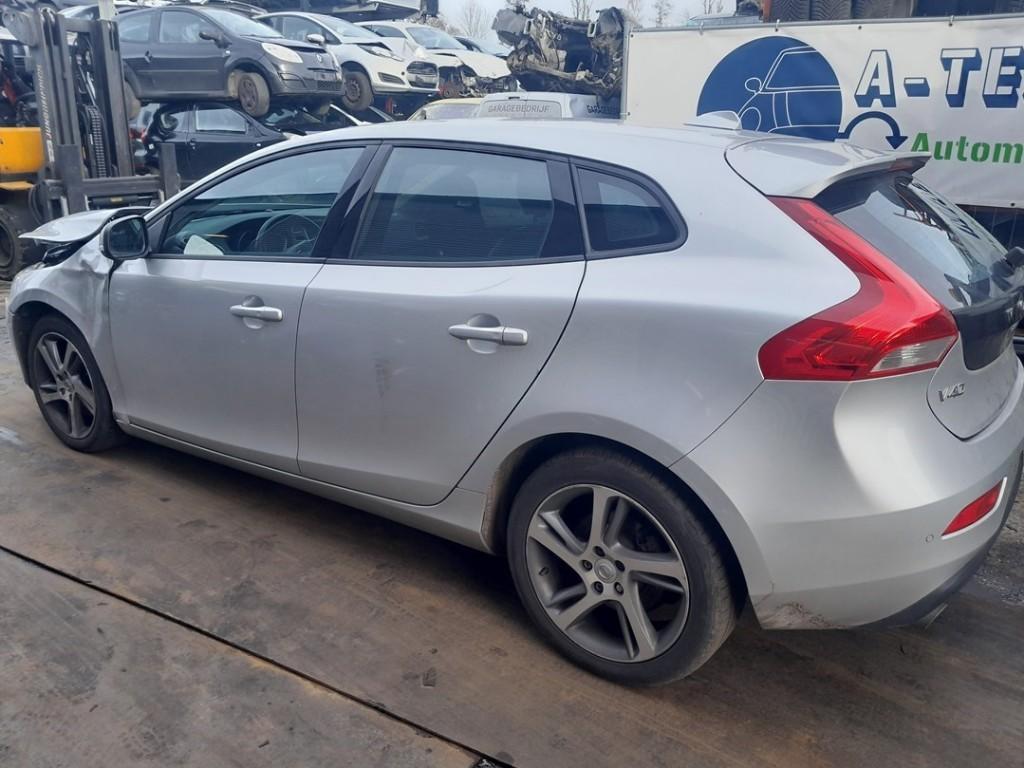 FENETRE OU VITRE DE PORTE ARRIÈRE GAUCHE Volvo V40 (MV), Utilisé, Volvo