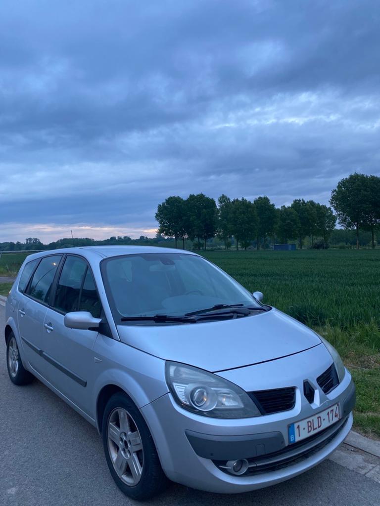 Renault Scenic 2008 268 000 km. 2.0d. Emportez-le avec vous, Autos, Renault, Achat, Diesel, Particulier, Euro 4
