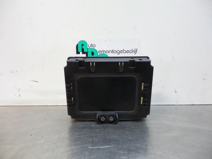 Display Interieur van een Opel Zafira (Zafira A 99-), Gebruikt, -, -, Opel