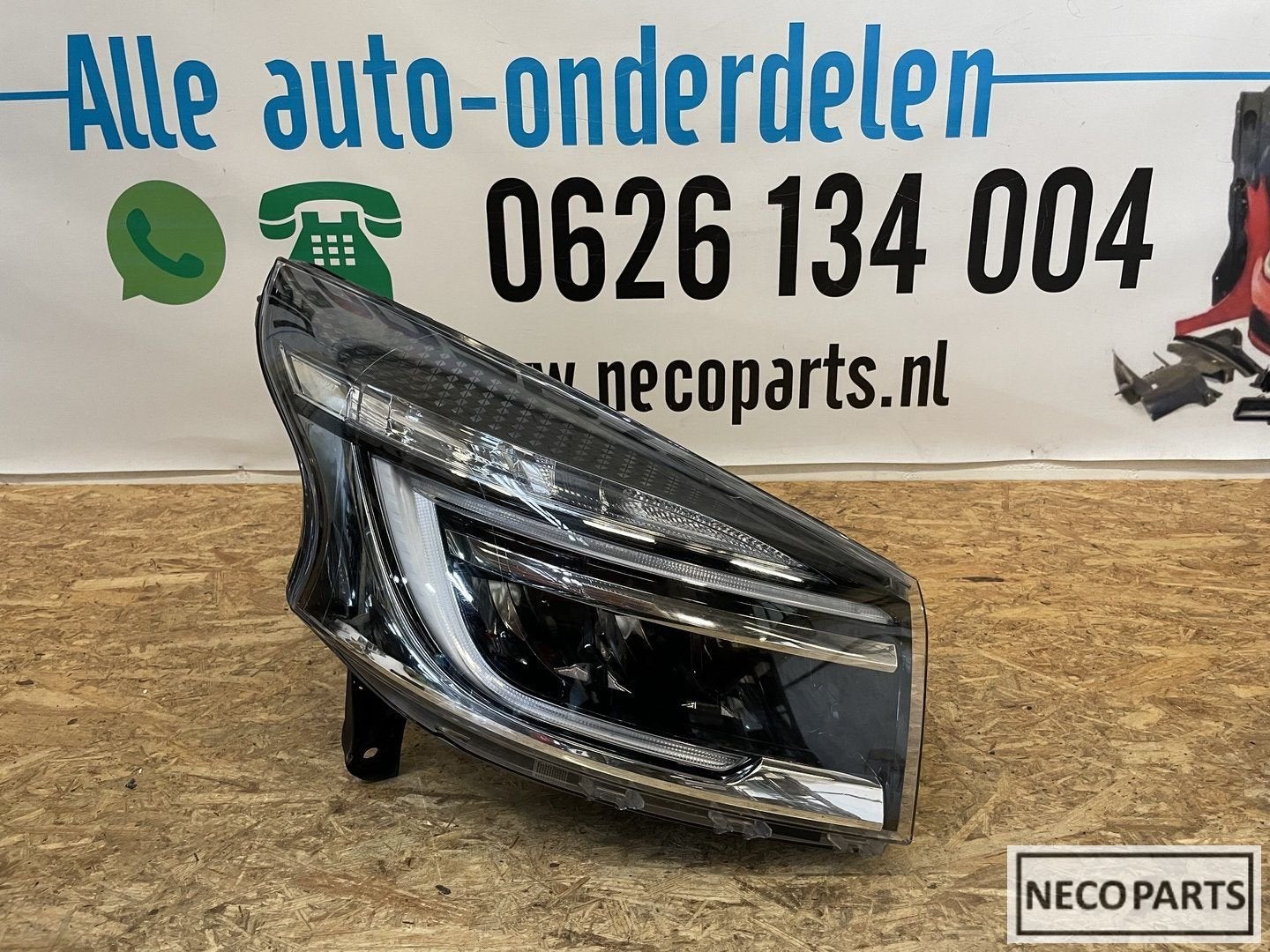 RENAULT TRAFIC VOL LED KOPLAMP RECHTS ORIGINEEL 260109054R, Renault, -, Utilisé, -