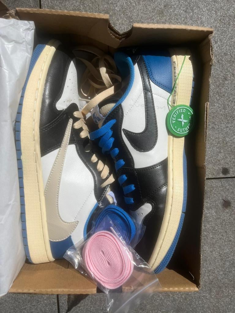 Nike Travis Scott, Ophalen of Verzenden