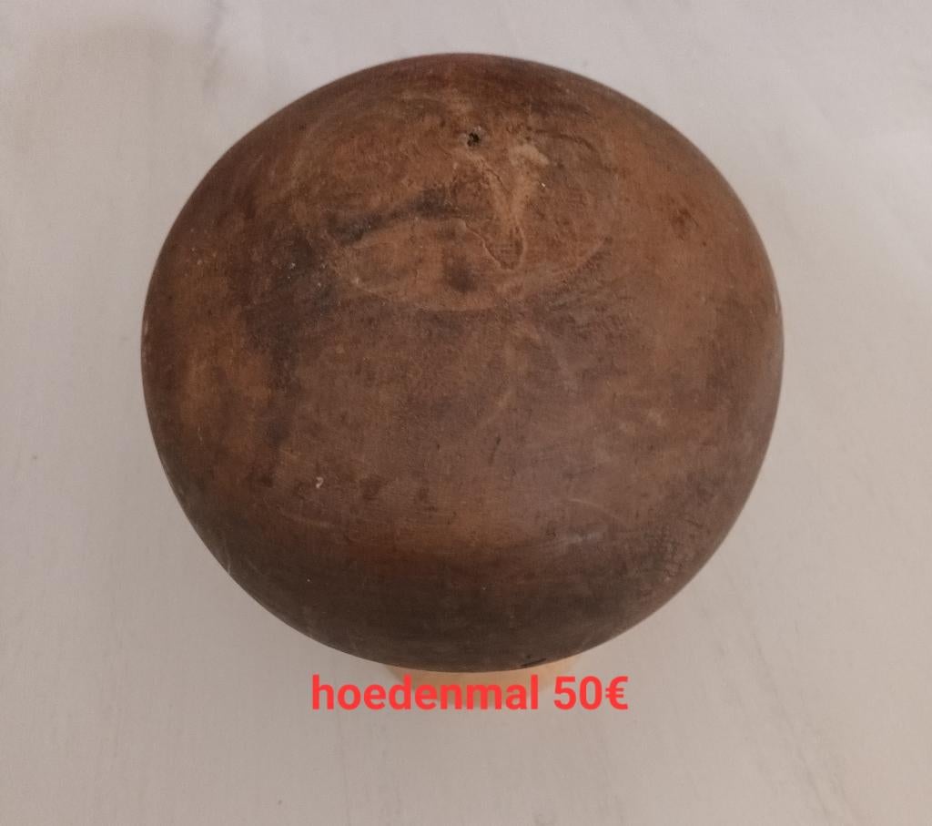 Hoedenmallen, Enlèvement