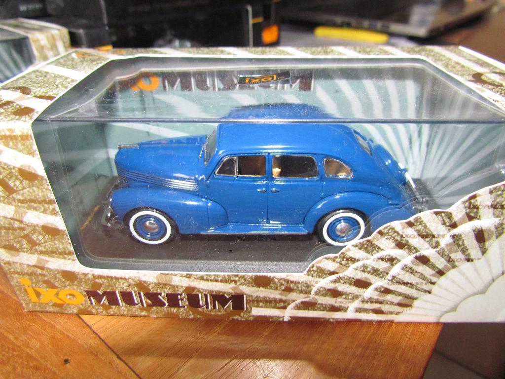 IXO Opel Kapitän A 1950 Bleue 1/43, Hobby en Vrije tijd, Modelauto's | 1:43, Ophalen of Verzenden, Nieuw, Auto