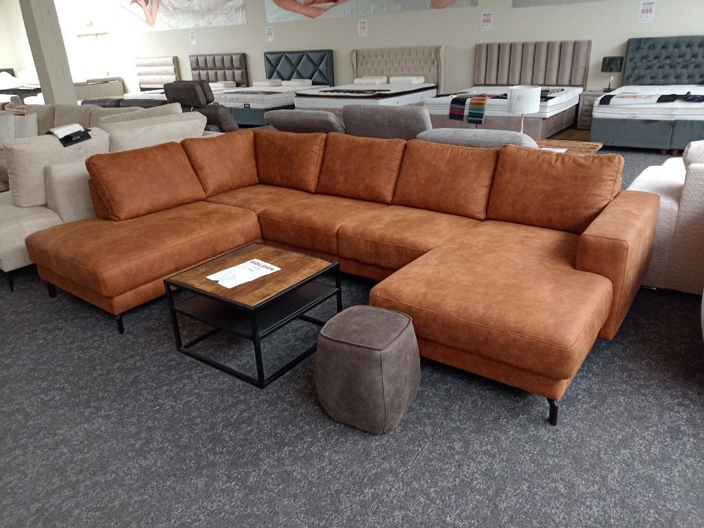 C6Q Hoeksalon in cognac microvezel 304/148/198cm +Levering, Hoekbank, Ophalen of Verzenden, Vierpersoons of meer, 300 cm of meer