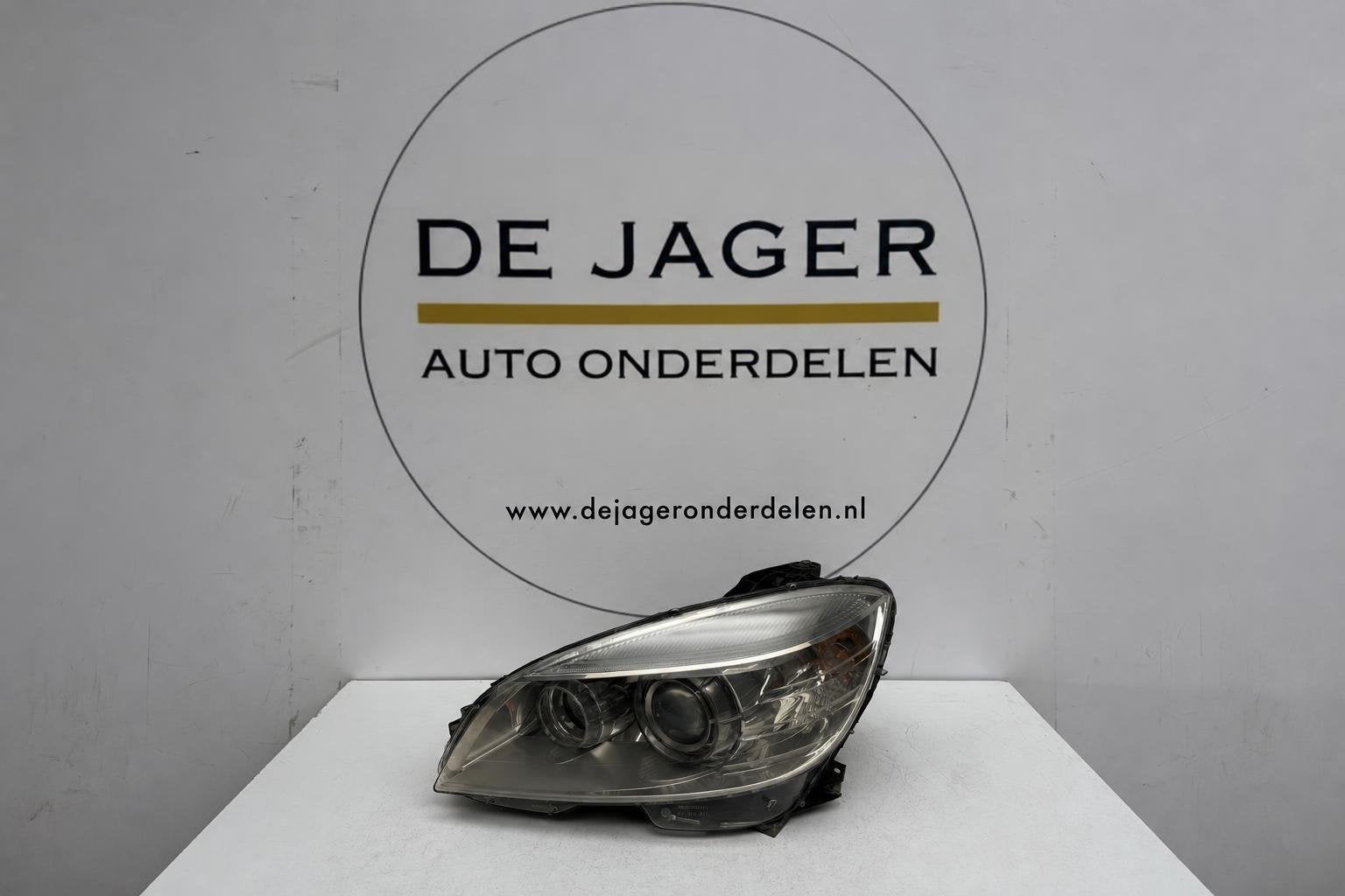 Phare x non gauche Mercedes Classe C W204 A2048202961, Autos : Pièces & Accessoires, Mercedes-Benz AG, Mercedes-Benz, Utilisé
