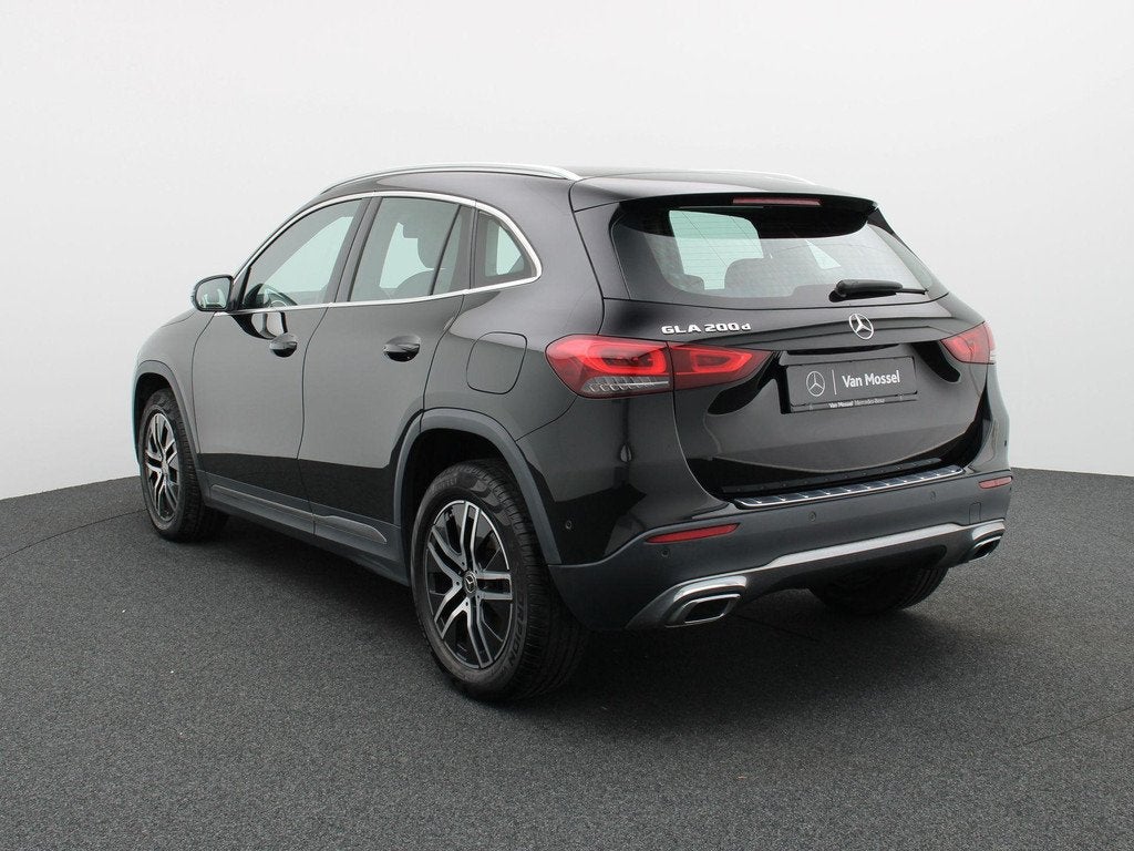 Mercedes-Benz GLA 200 d Business Solution + CARPLAY + SENSOR, Auto's, Mercedes-Benz, Leder en Stof, Zwart, Bedrijf, 5 deurs