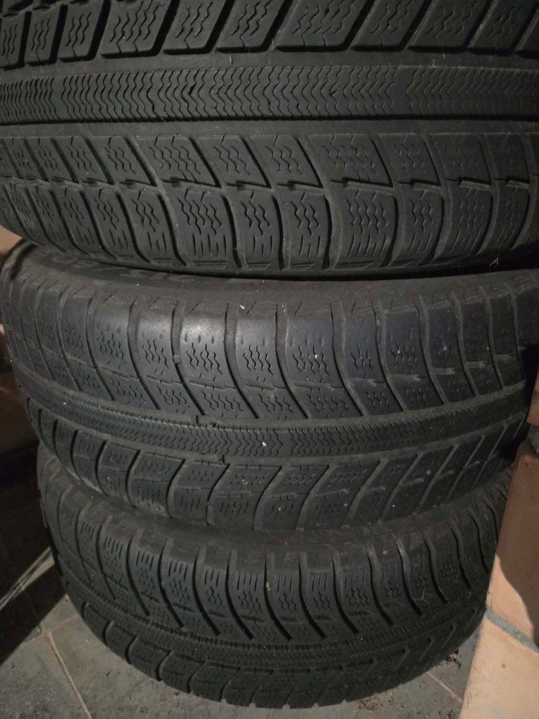 Winterbanden met velgen, Auto-onderdelen, Ophalen, Overige, 215 mm, Velg(en)