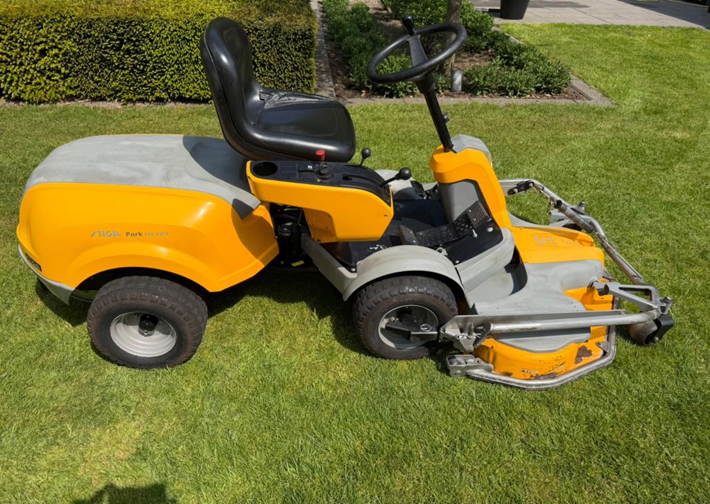 STIGA PARK 740 PWX/4WD‼️COMBI PRO 110 MAAIDEK ZITMAAIER, Tuin en Terras, Zitmaaiers, Gebruikt, 90 tot 120 cm, Elektrische starter