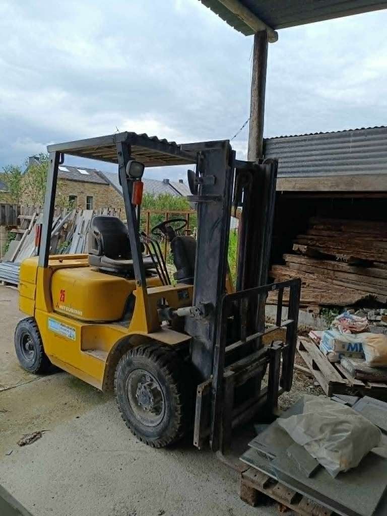 clarck, Articles professionnels, Diesel, Enlèvement, 2000 à 3000 kg, Chariot élévateur