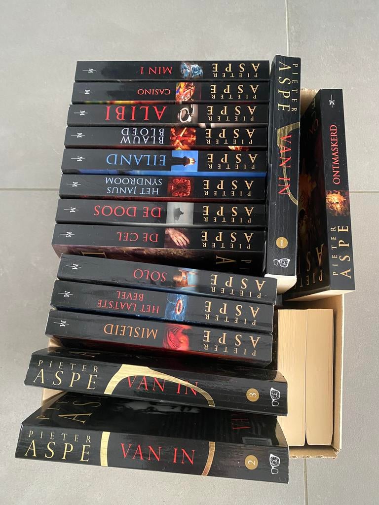 Te koop: 34 boeken van Pieter Aspe – uitstekende staat, Enlèvement, Comme neuf
