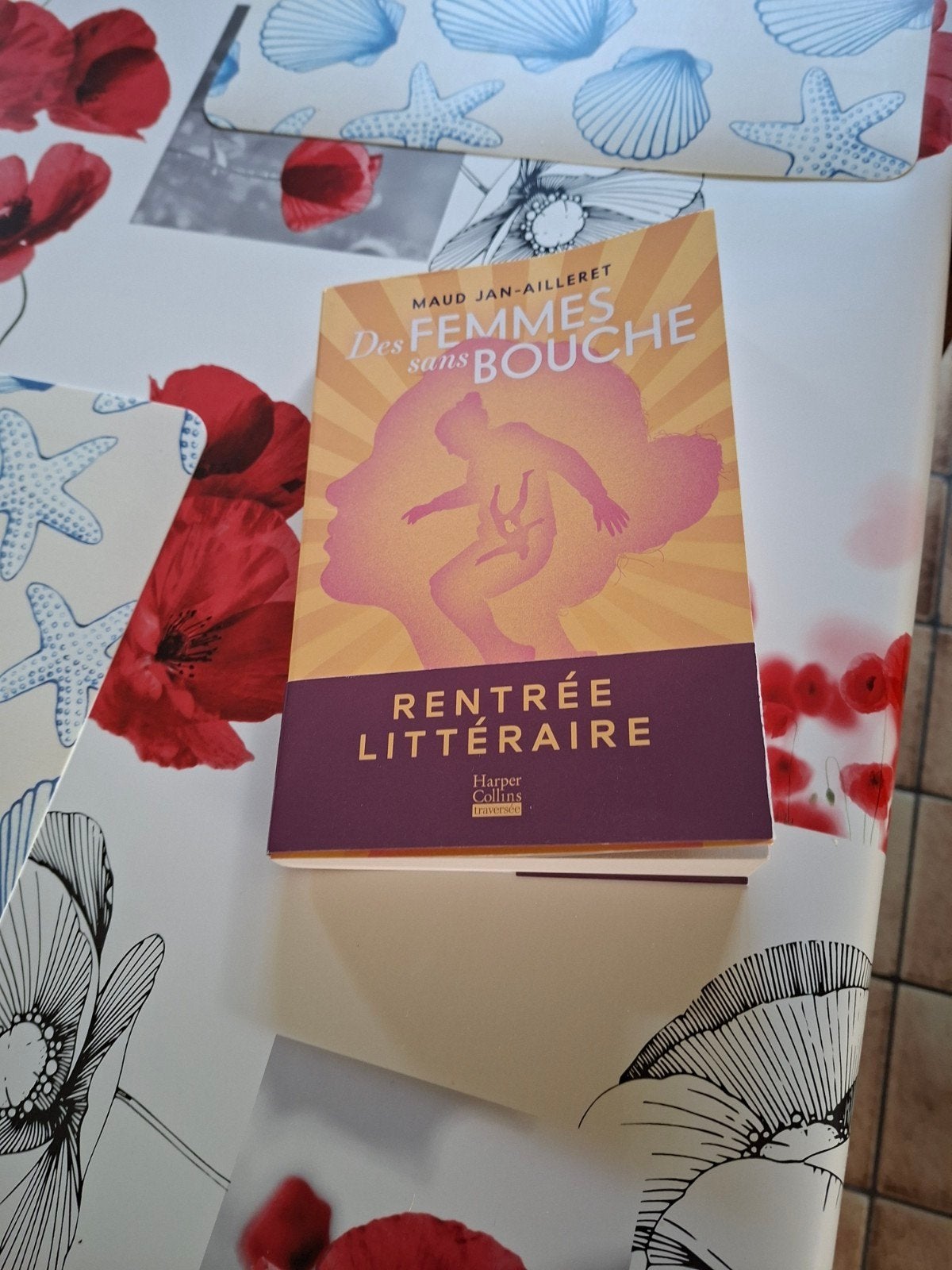Maud Jan-Ailleret. Des femmes sans bouche., Enlèvement ou Envoi