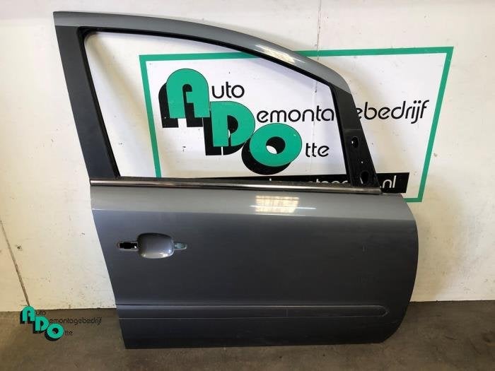 Portière 4portes avant droite d'un Opel Zafira B (Zafira B, -, Opel, 3 mois de garantie, Utilisé