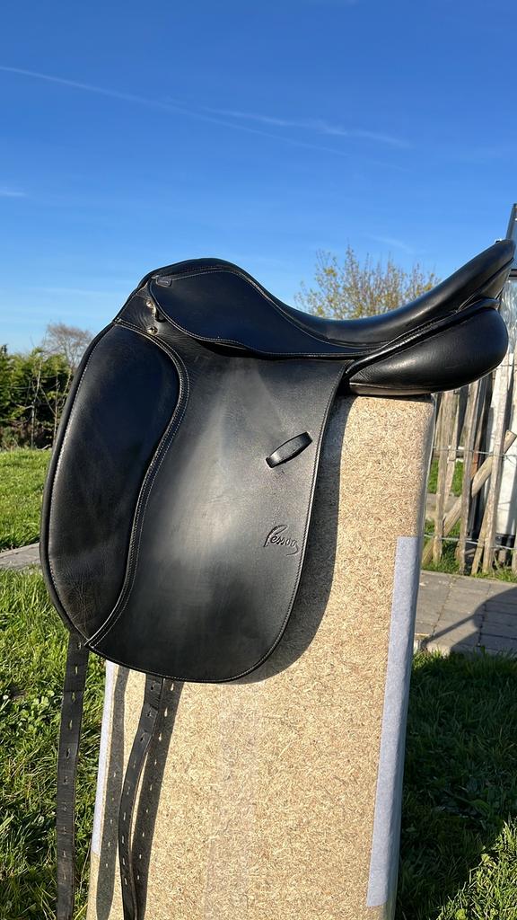Selle Pessoa de dressage modele unique, Animaux & Accessoires, Enlèvement ou Envoi, Comme neuf, Dressage