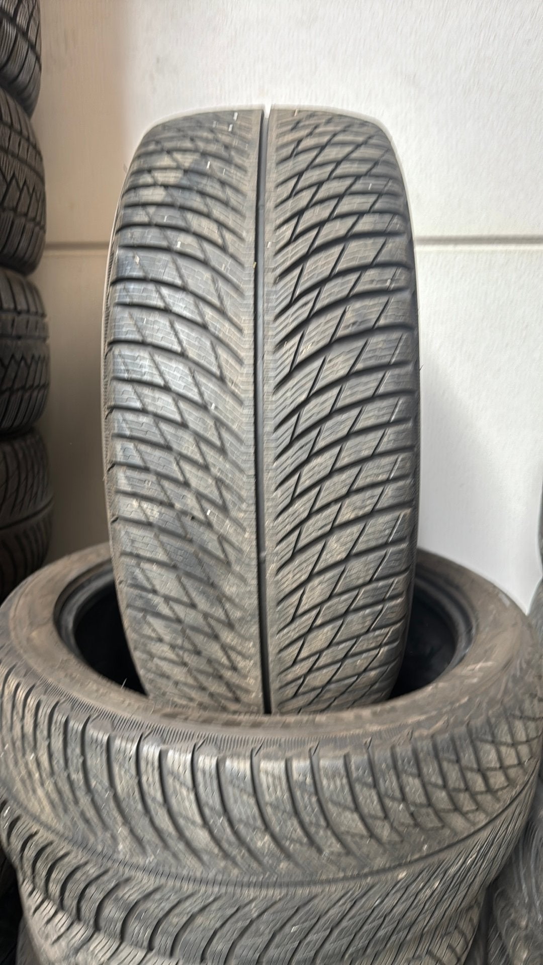 2254518 225/45/18 225/45R18 winterbanden merk Michelin, Kleding | Dames, Ophalen
