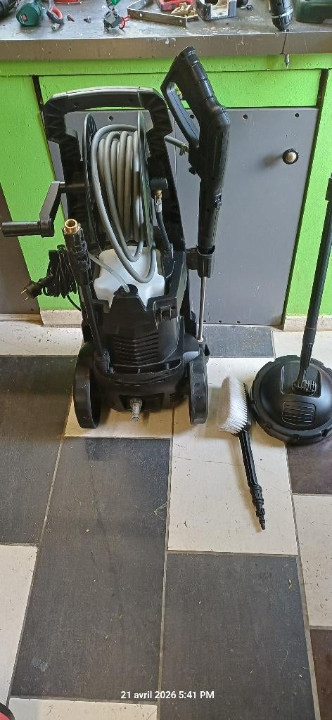 Nettoyeur haute pression, Électrique, Avec pression d'eau réglable, Comme neuf, Enlèvement