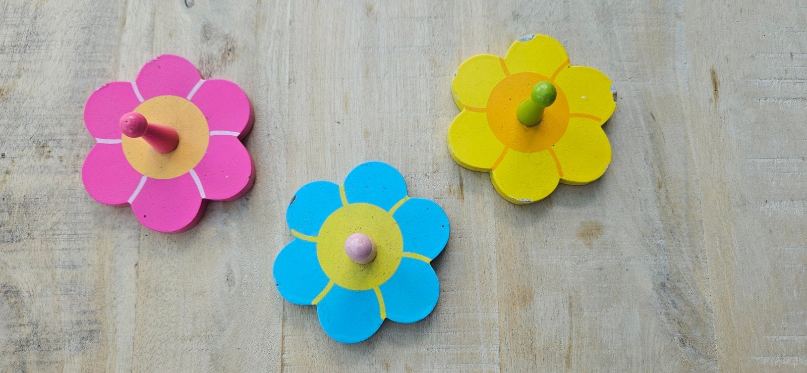 3 patères colorées, Maison & Meubles, Enlèvement, Comme neuf