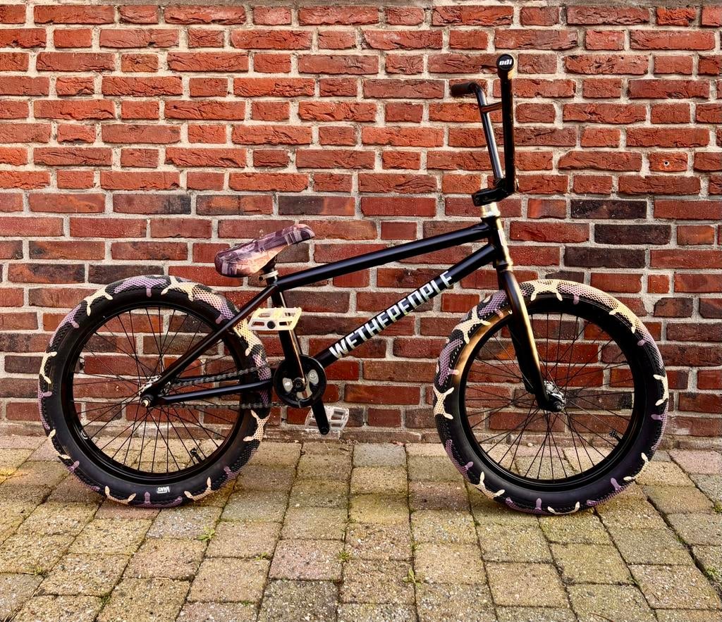 Custom WeThePeople  BMX als nieuw, Fietsen en Brommers, Ophalen, 20 tot 24 inch, Zo goed als nieuw, Voetsteunen