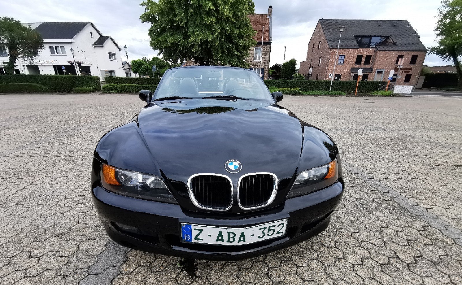 Garantie d'inspection de la BMW Z3 BLACK 1.9 is Oldtimer 174, Autos, Achat, Entreprise, Cabriolet, Boîte manuelle