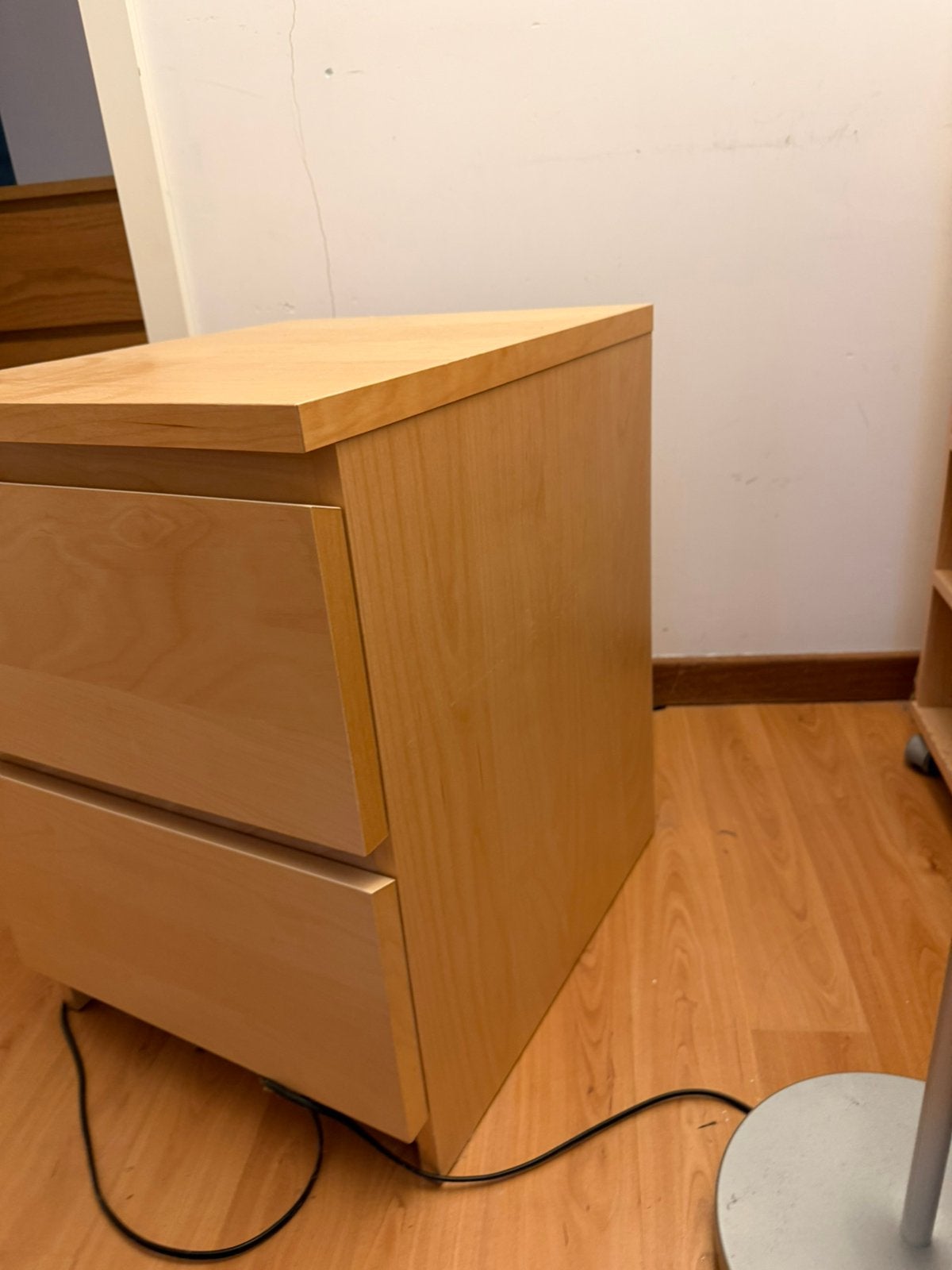 MALM STORKLINTA dressoir met 2 laden beige IKEA nachtkastje, Ophalen, Minder dan 45 cm, Zo goed als nieuw, Minder dan 55 cm