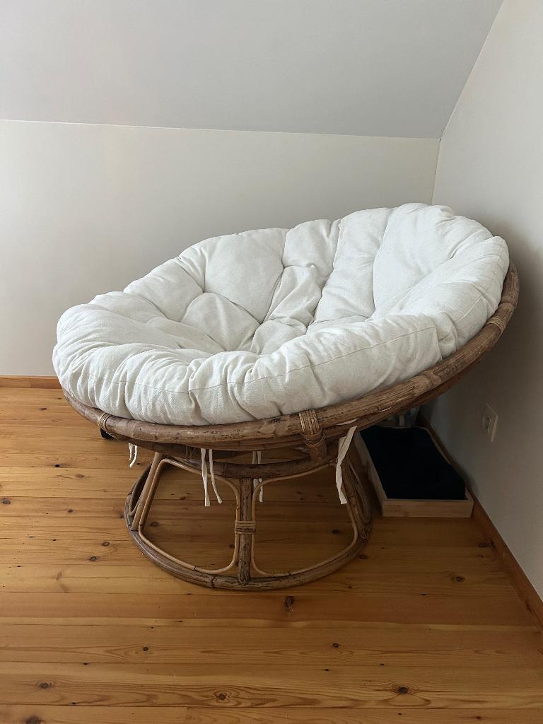 Rotan ronde lounge stoel, Ophalen, Gebruikt, Bruin, Stof