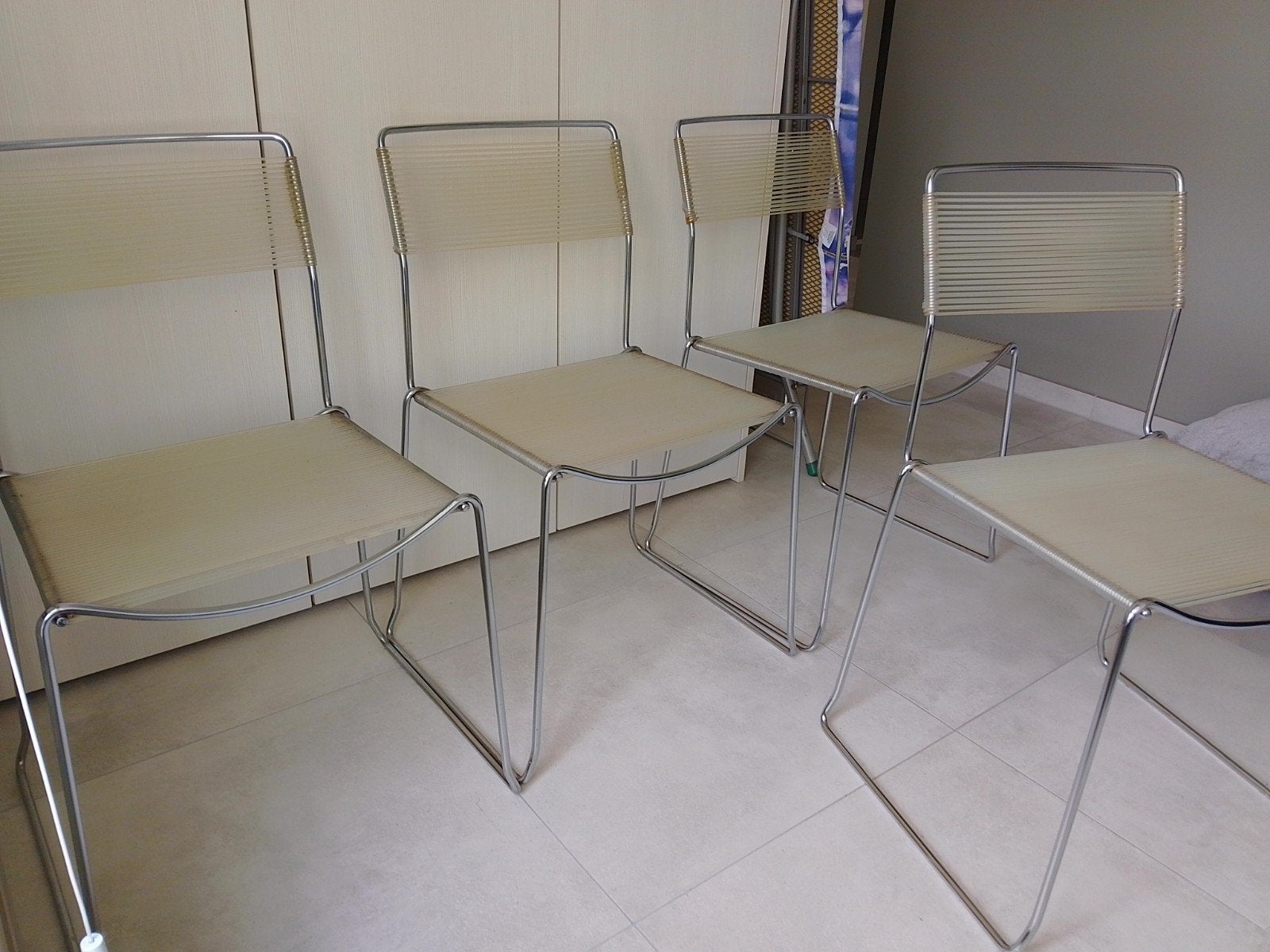 4  Italiaanse design stoelen, Ophalen
