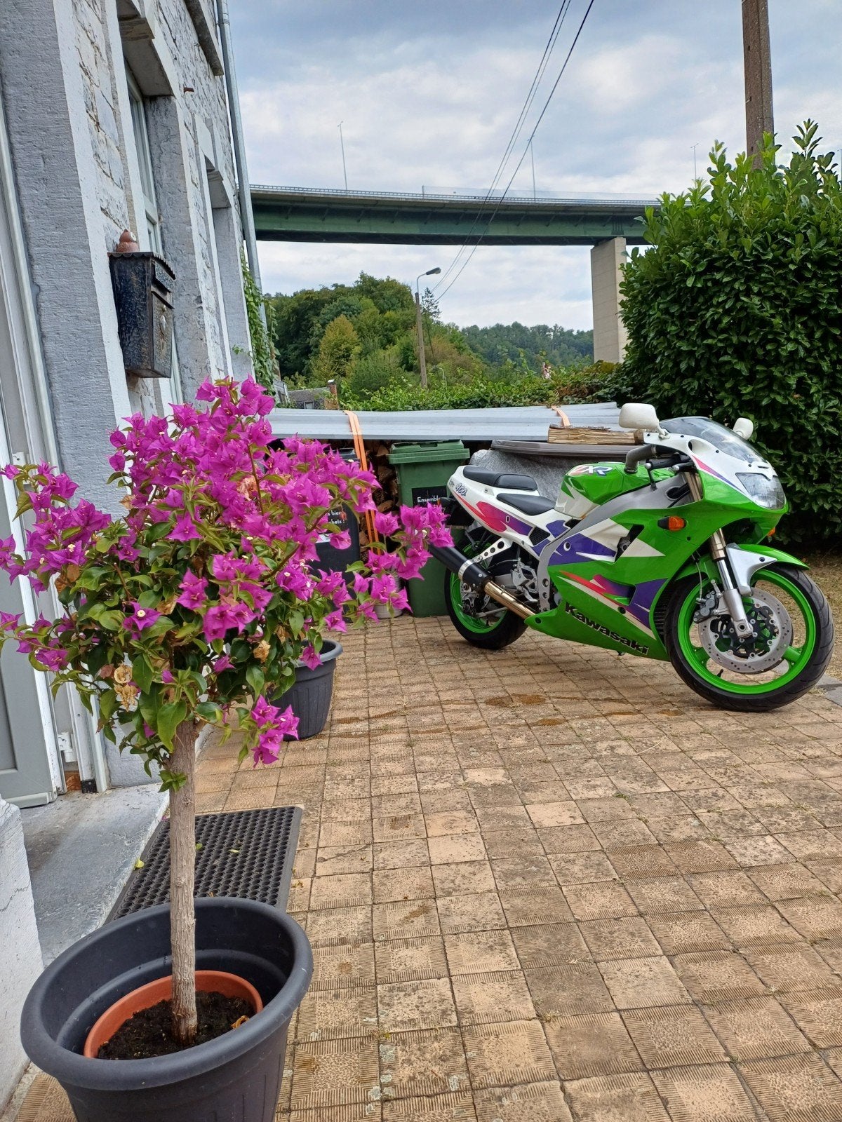 Kawasaki zxr 400, Particulier, Neuf