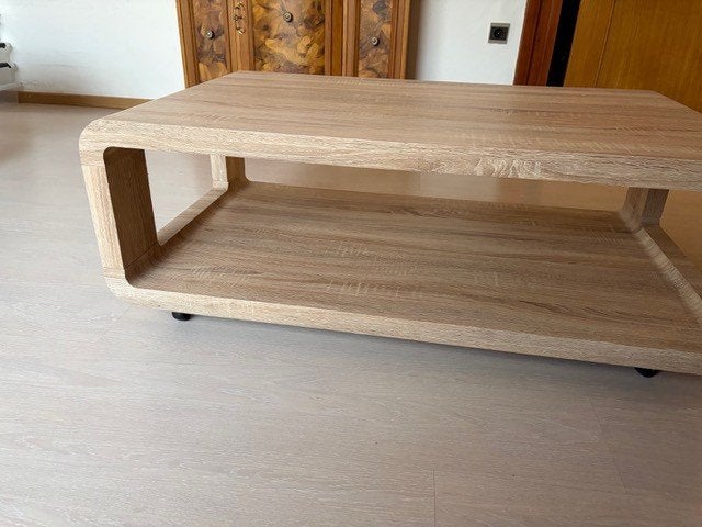 mooie afgeronde salontafel, Huis en Inrichting, Ophalen, Gebruikt, 100 tot 150 cm, 50 tot 100 cm
