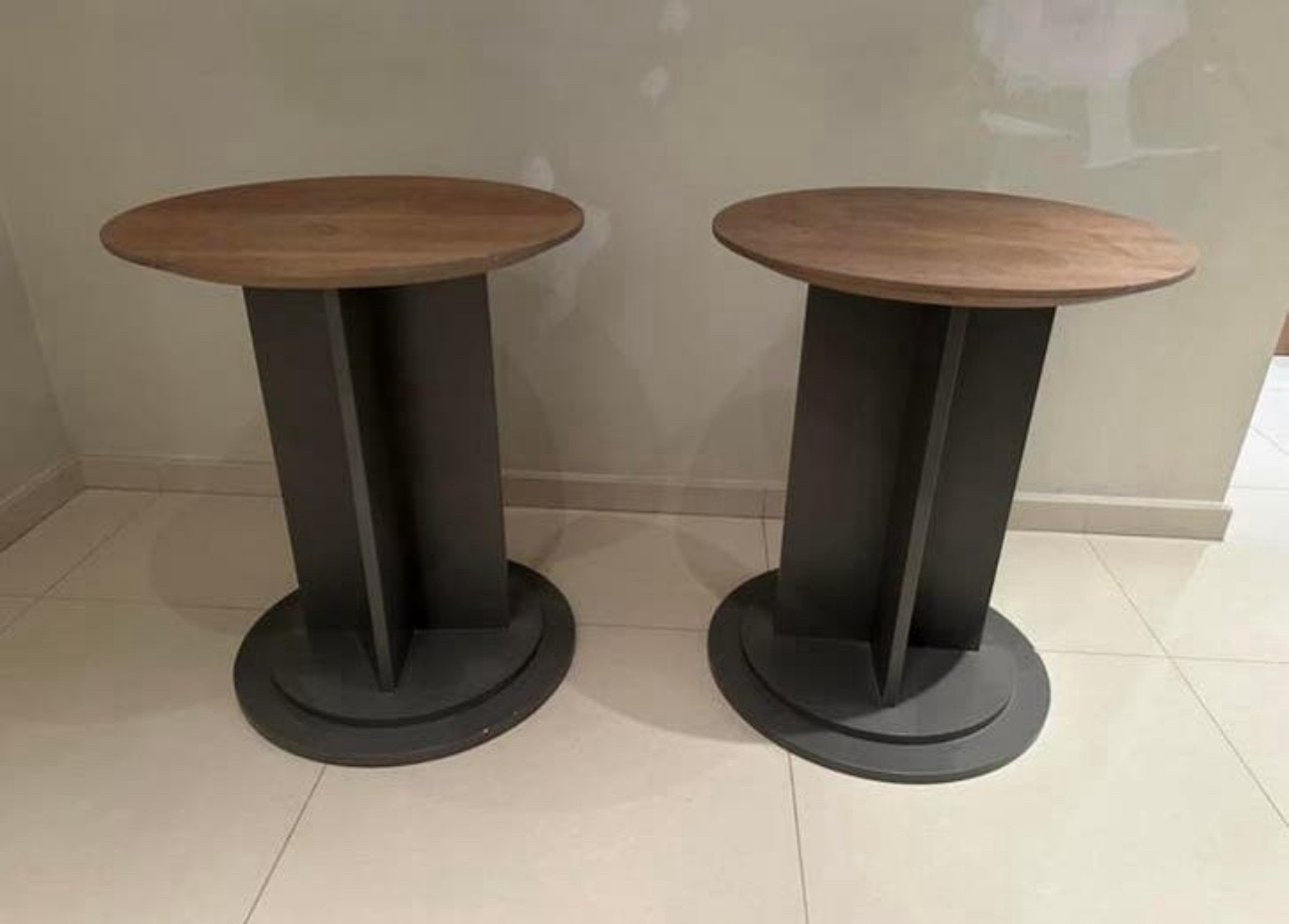 Lot de 2 tables d’appoint design – bois – style moderne, Maison & Meubles, Enlèvement, Comme neuf, Bois