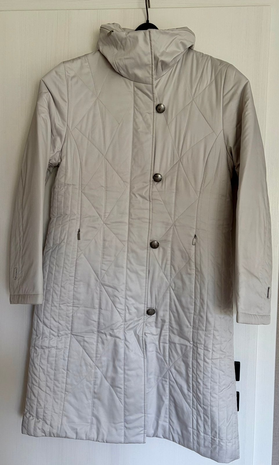 Manteau hiver dame gris beige  T 40 neuf, Vêtements | Femmes, Enlèvement, Comme neuf, Beige