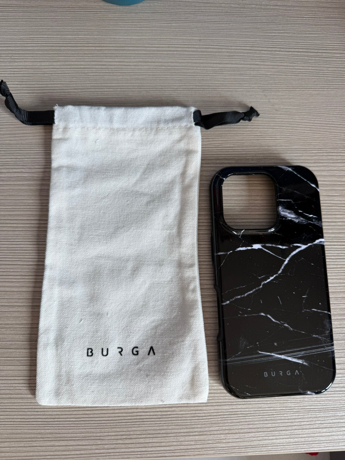 Burga hoesje, Enlèvement ou Envoi, Comme neuf, Burga, IPhone 16