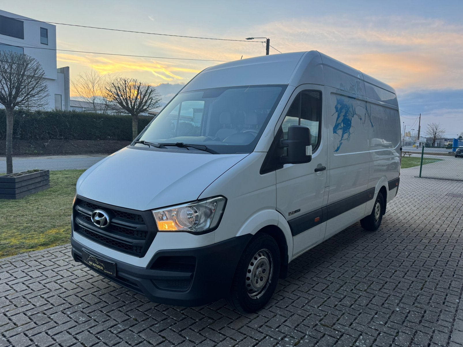 Hyundai H350 2.5 diesel 2016 L3 H3 gekeurd, Auto's, Voorwielaandrijving, Euro 5, Stof, Wit