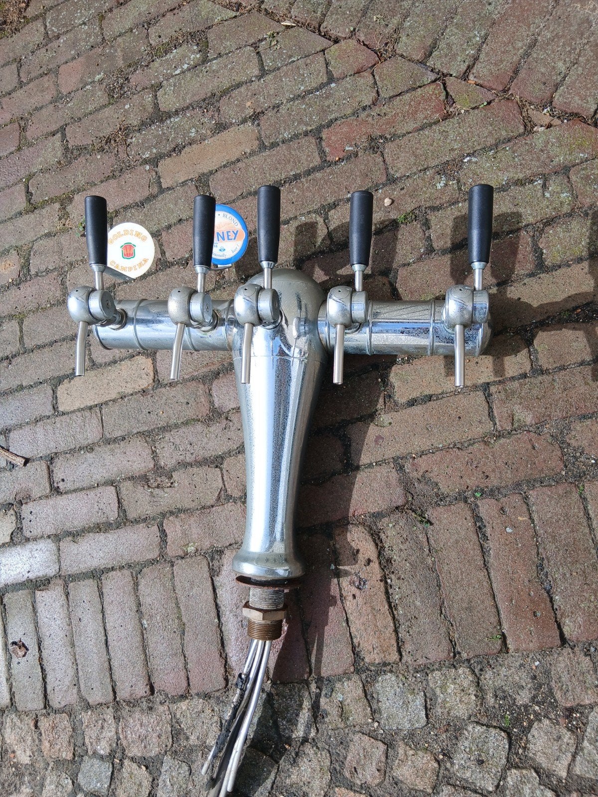 grote tapkraan 5 bieren, Ophalen