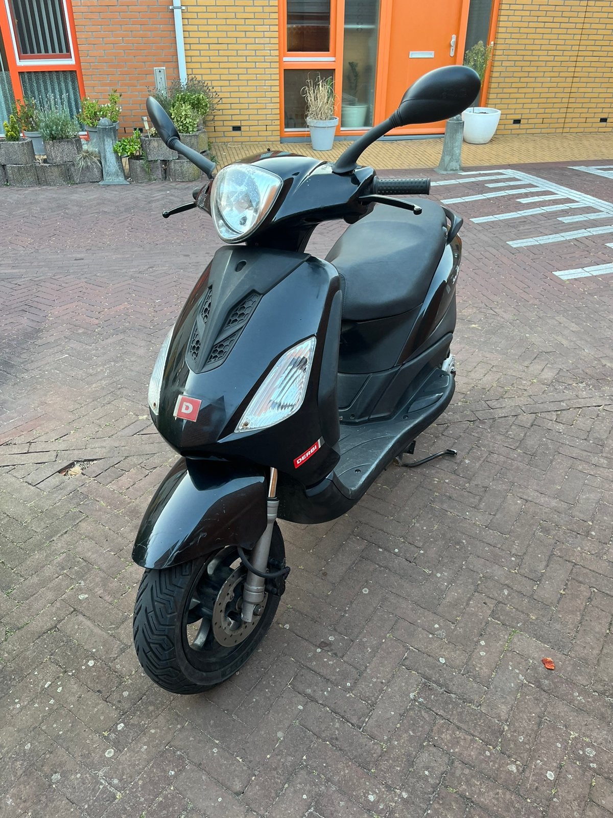 Derbi boulevard (piaggio fly NL, Denhaag), Fietsen en Brommers, Scooters | Piaggio, Zo goed als nieuw, Fly, Klasse A (25 km/u)