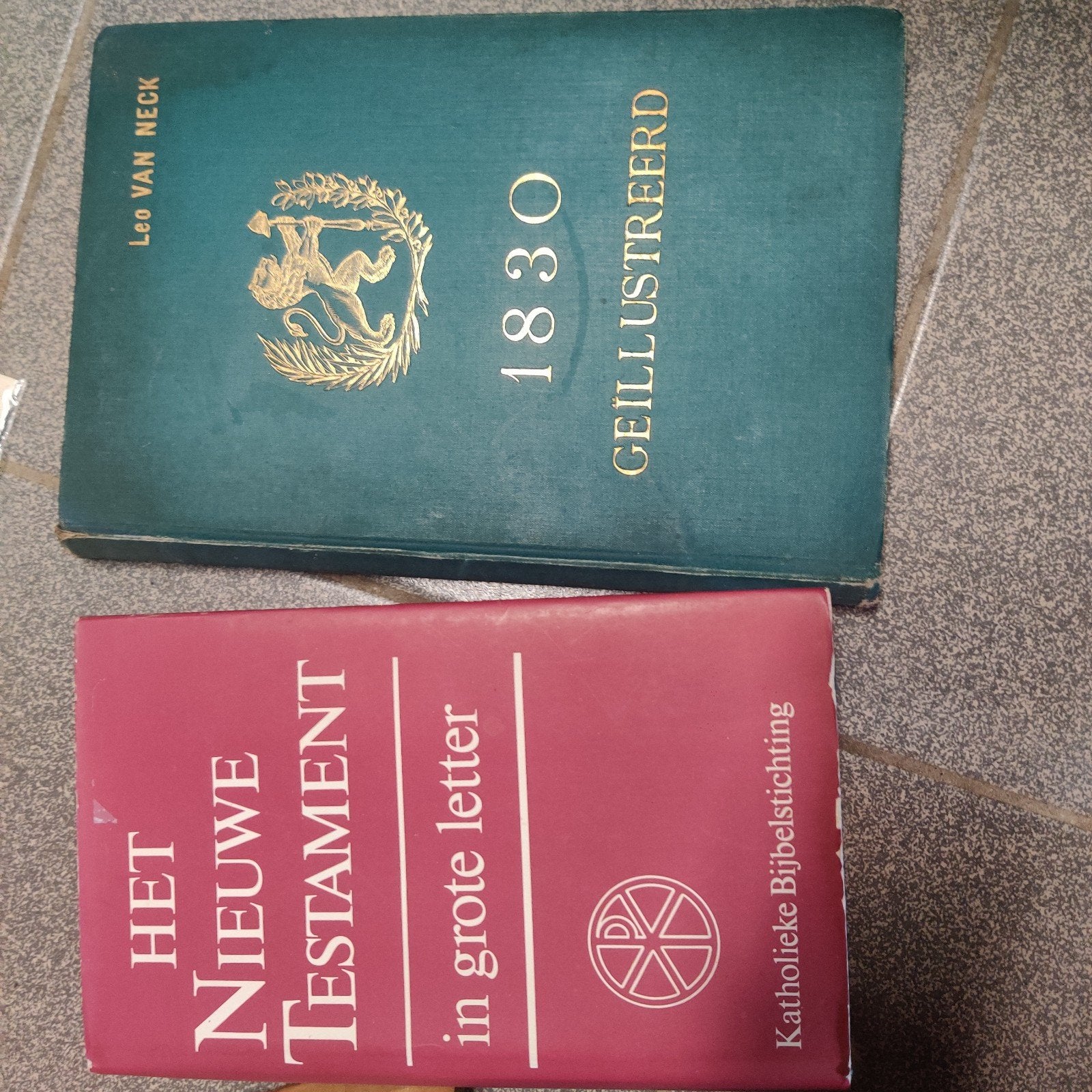 Bijbels en antieke boeken, Antiek en Kunst, Ophalen of Verzenden