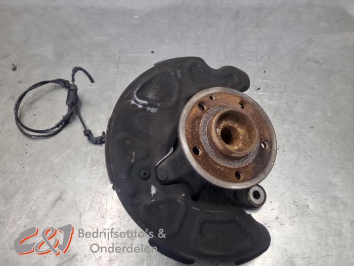 Fusee links-voor van een Mercedes Vito, Gebruikt, -, Ophalen of Verzenden, -
