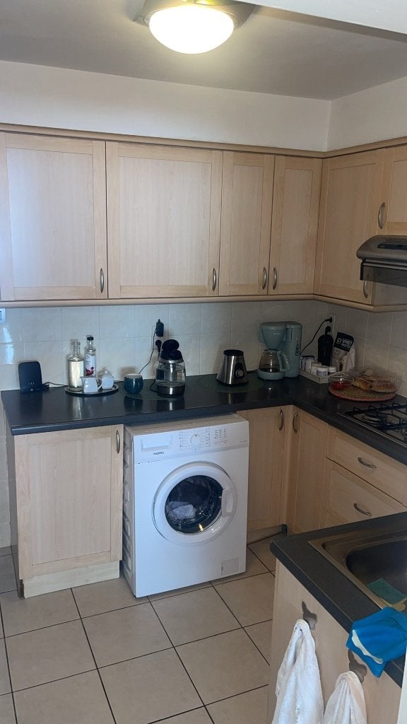 complete keuken te koop, Huis en Inrichting, Keuken | Complete keukens, Gebruikt, Hoekkeuken, Overige kleuren, Graniet of Steen