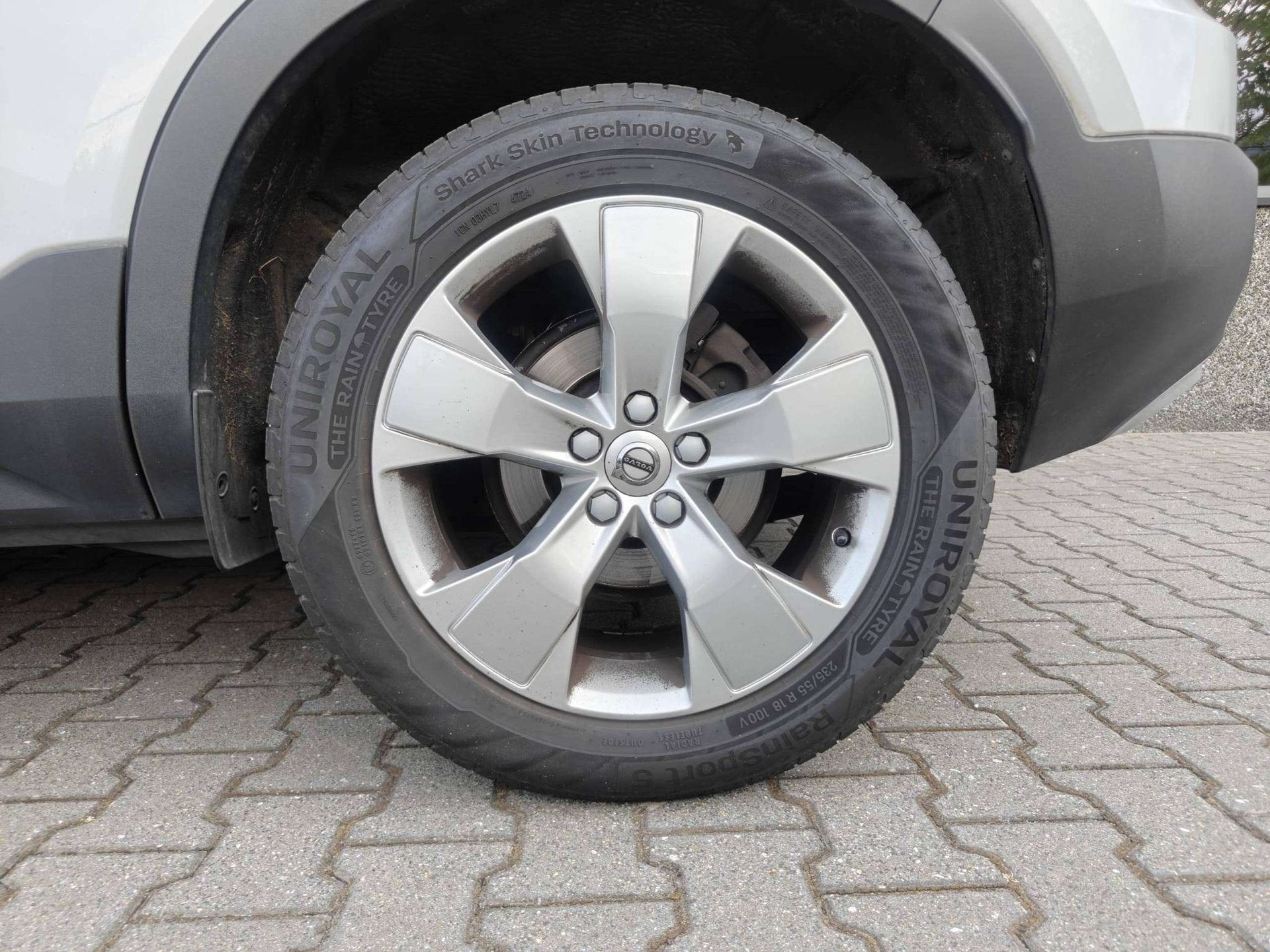 Volvo XC40 1.5 T3 Pro/LED/Cruise/Keyless/CAM/Zetel+Stuurverw, Autos, Volvo, Argent ou Gris, Achat, Entreprise, Entretenue par le concessionnaire