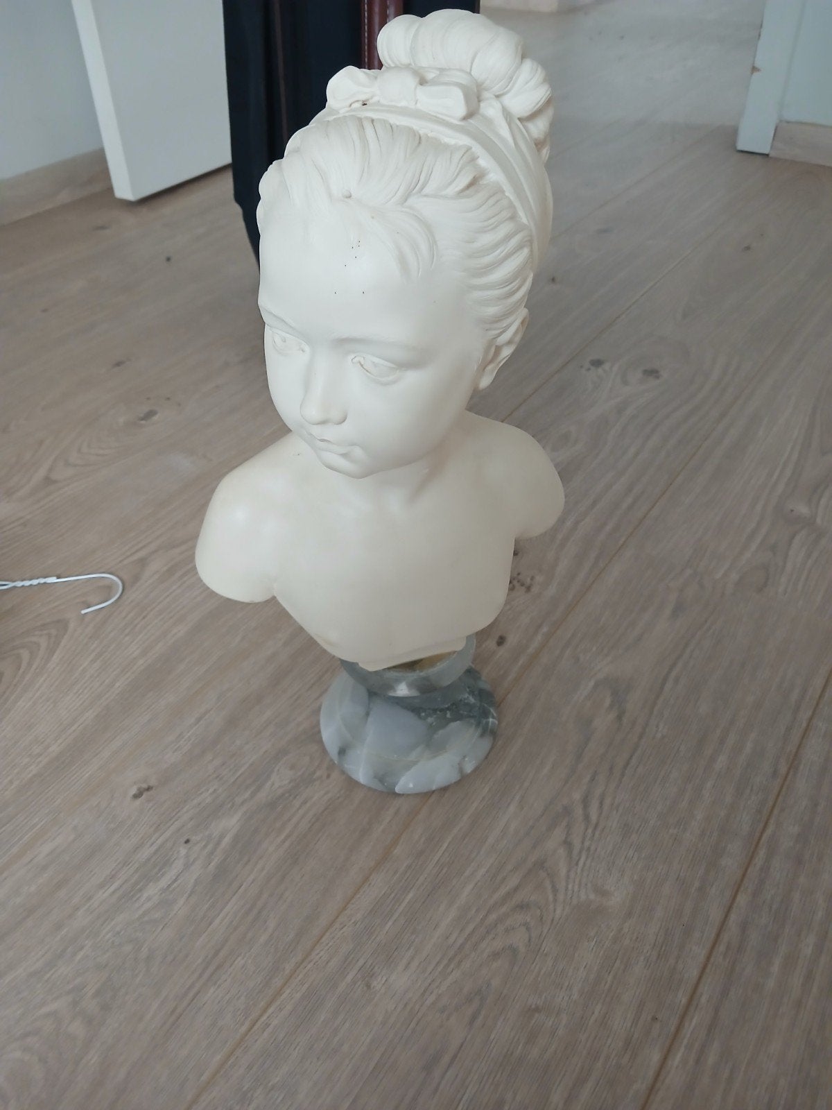 beeldje op marmer voetje, Huis en Inrichting, Ophalen