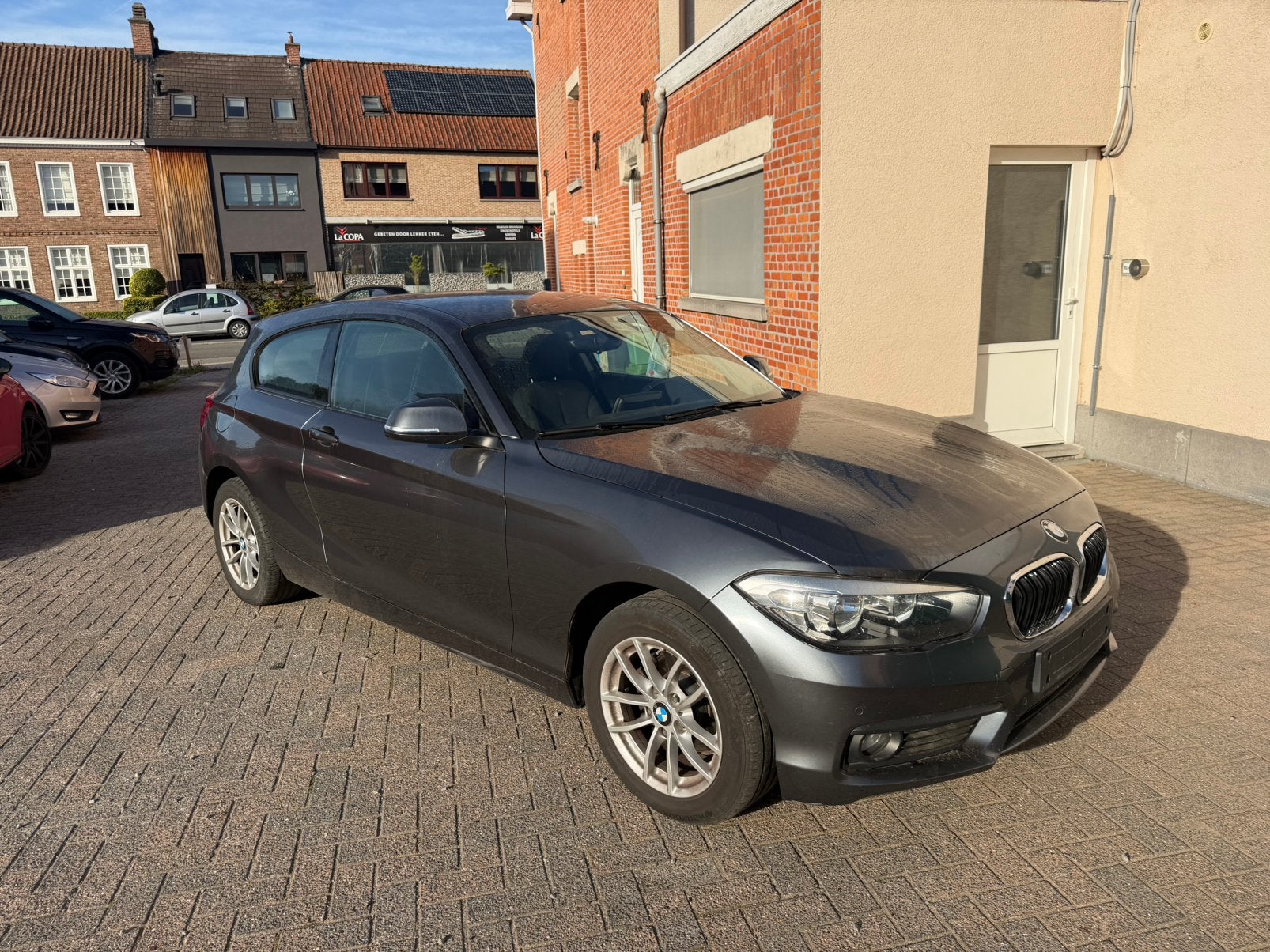 BMW 118i 2017 Manueel 175.000 km euro6b!, Auto's, 100 kW, 116 g/km, 1 Reeks, Euro 6