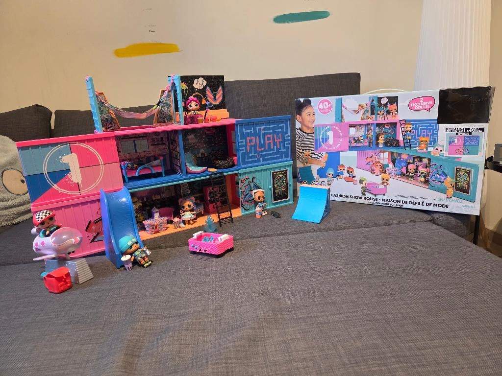 Lol suprise clubhouse, Kinderen en Baby's, Ophalen of Verzenden, Zo goed als nieuw, Poppenhuispop